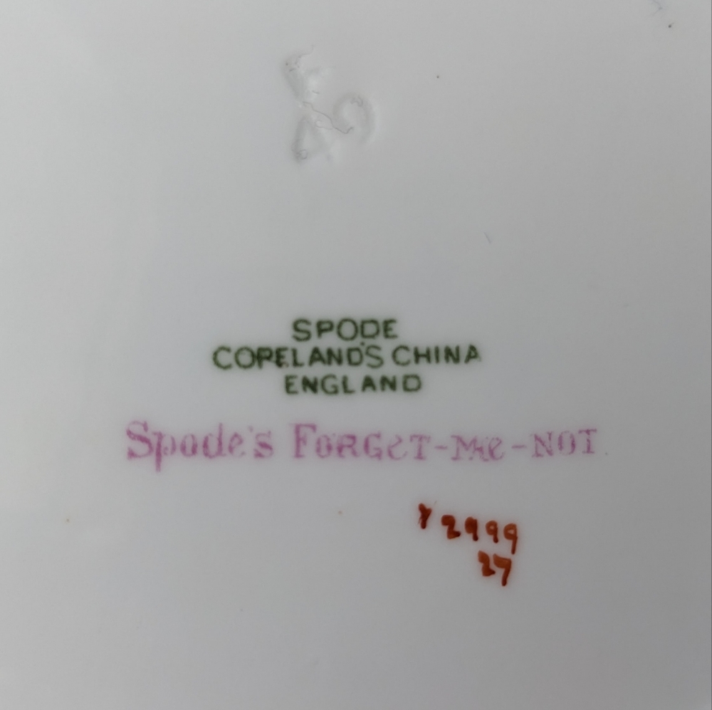 Vintage Spode Forget-Me-Not Pastel Floral Embossed Detail Bone China Salad Plate - Picture 7 of 7